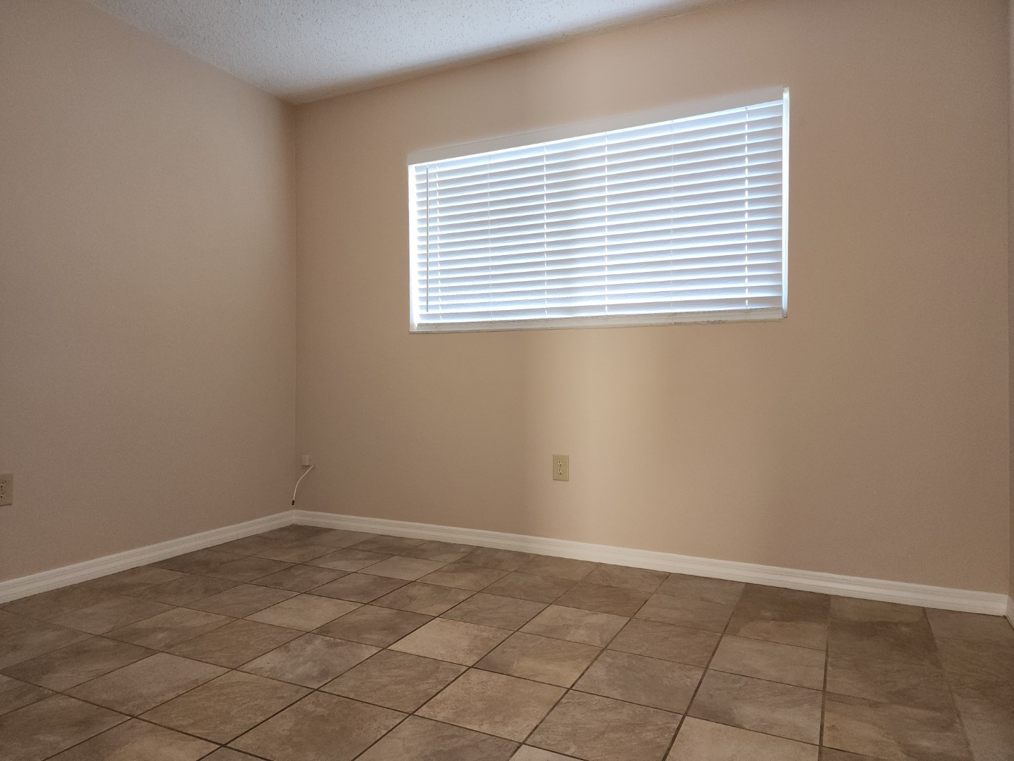 70-second bedroom (1)